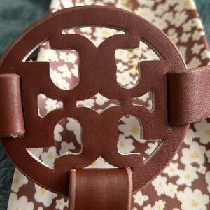 TORY BURCH FLIP FLOPS/Sandals. REDUCED!!